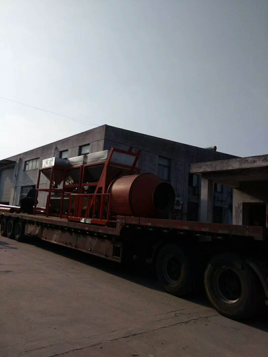 發(fā)往太原摻混肥自動(dòng)配料生產(chǎn)線發(fā)貨